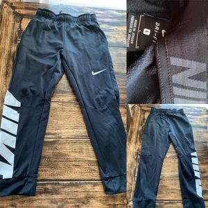 BOYS L Nike joggers.